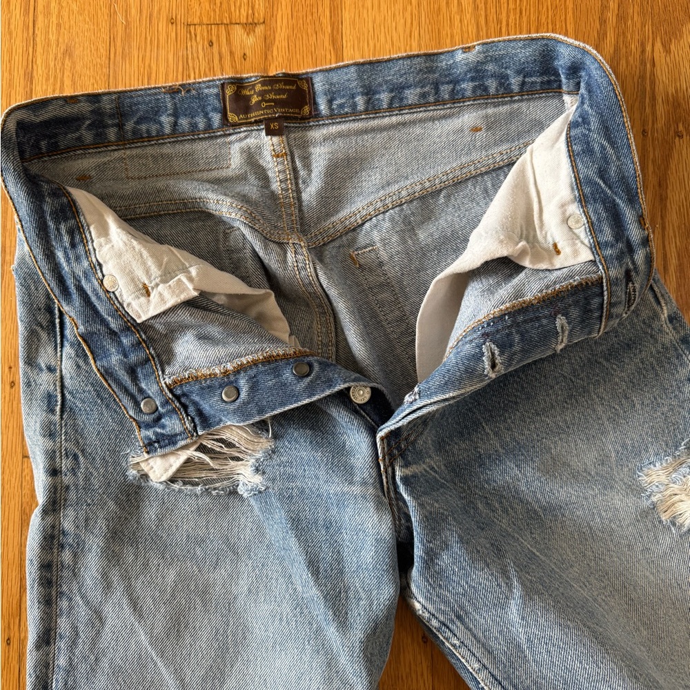 Vintage 501 Levi’s Straight Leg Ripped - Picture 2 of 6